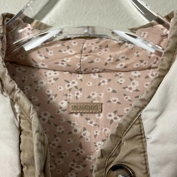 BLANK NYC Quilted Reversible Floral Jacket Women's Cream Pink Size XS - Picture 8 of 11